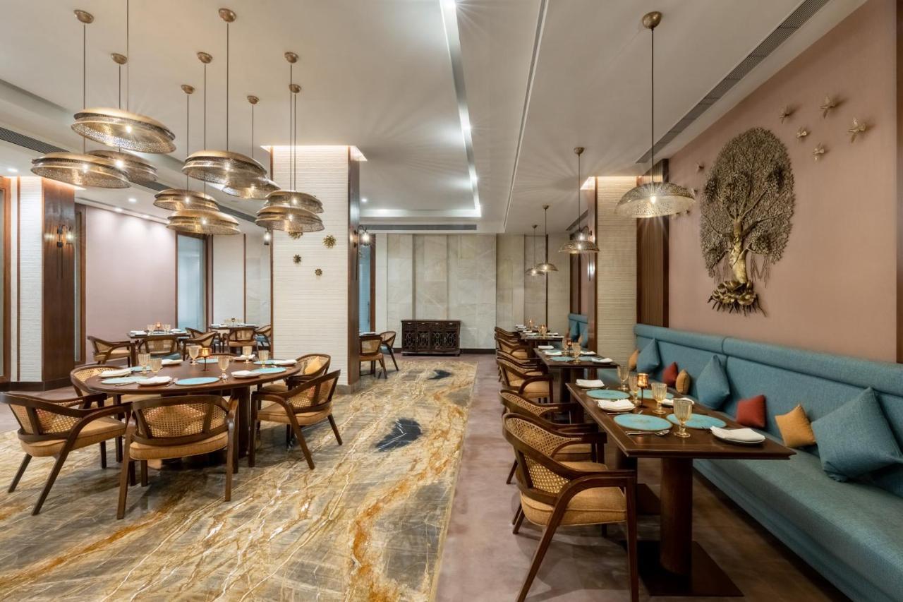 Vivanta Ahmedabad Sg Highway Esterno foto