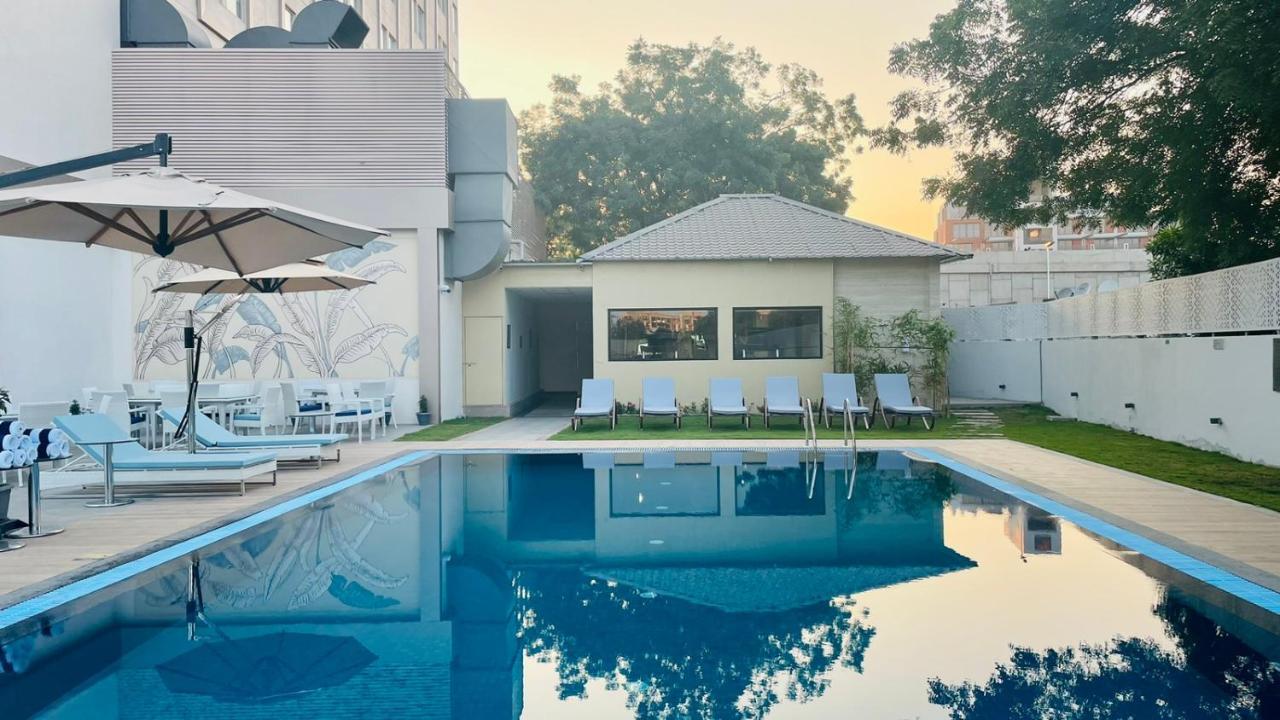 Vivanta Ahmedabad Sg Highway Esterno foto