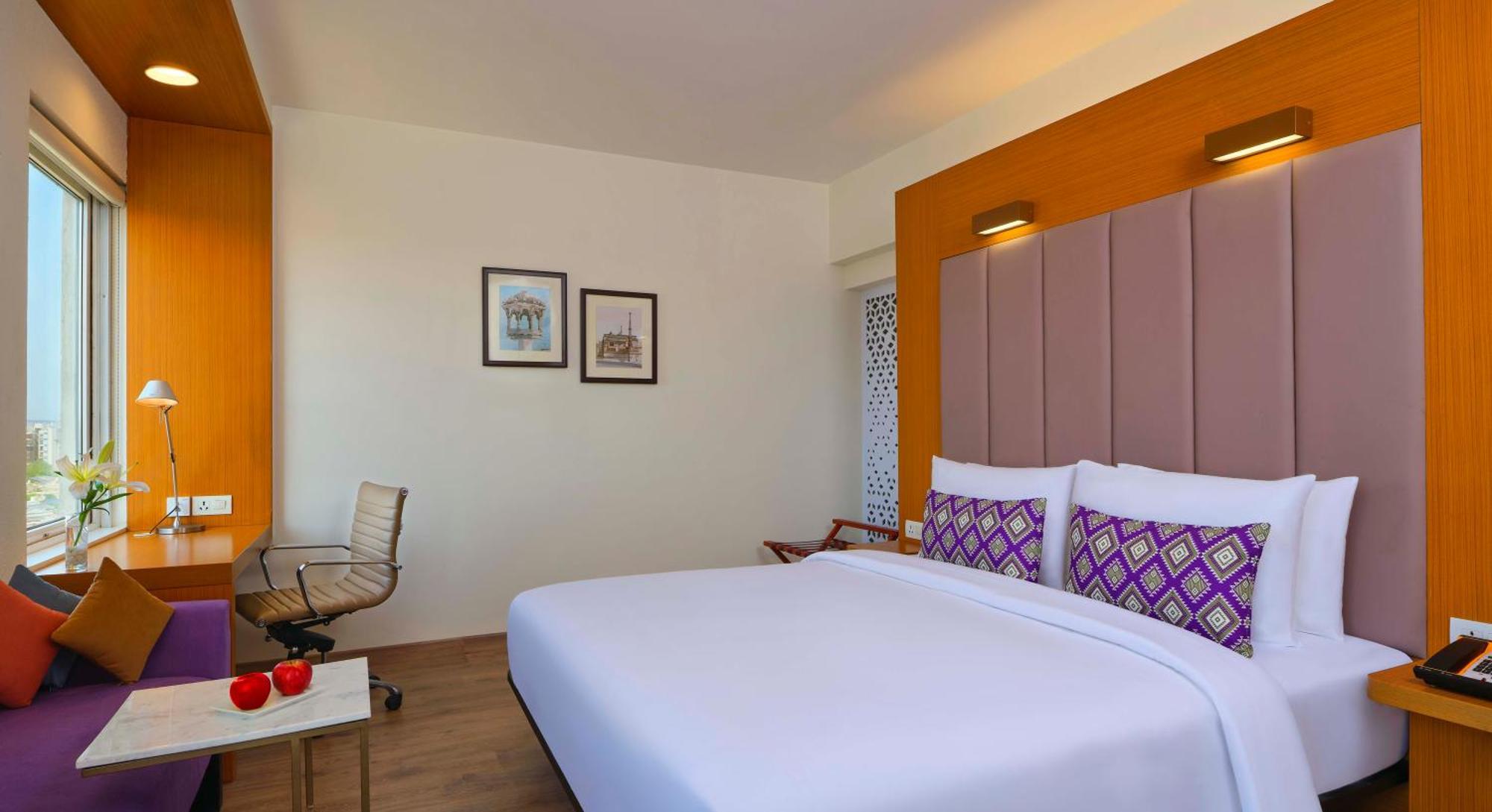 Vivanta Ahmedabad Sg Highway Esterno foto